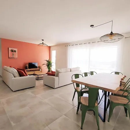 Entier Climatise - Piscine Privee Et Chauffee 7 Personnes, 3 *